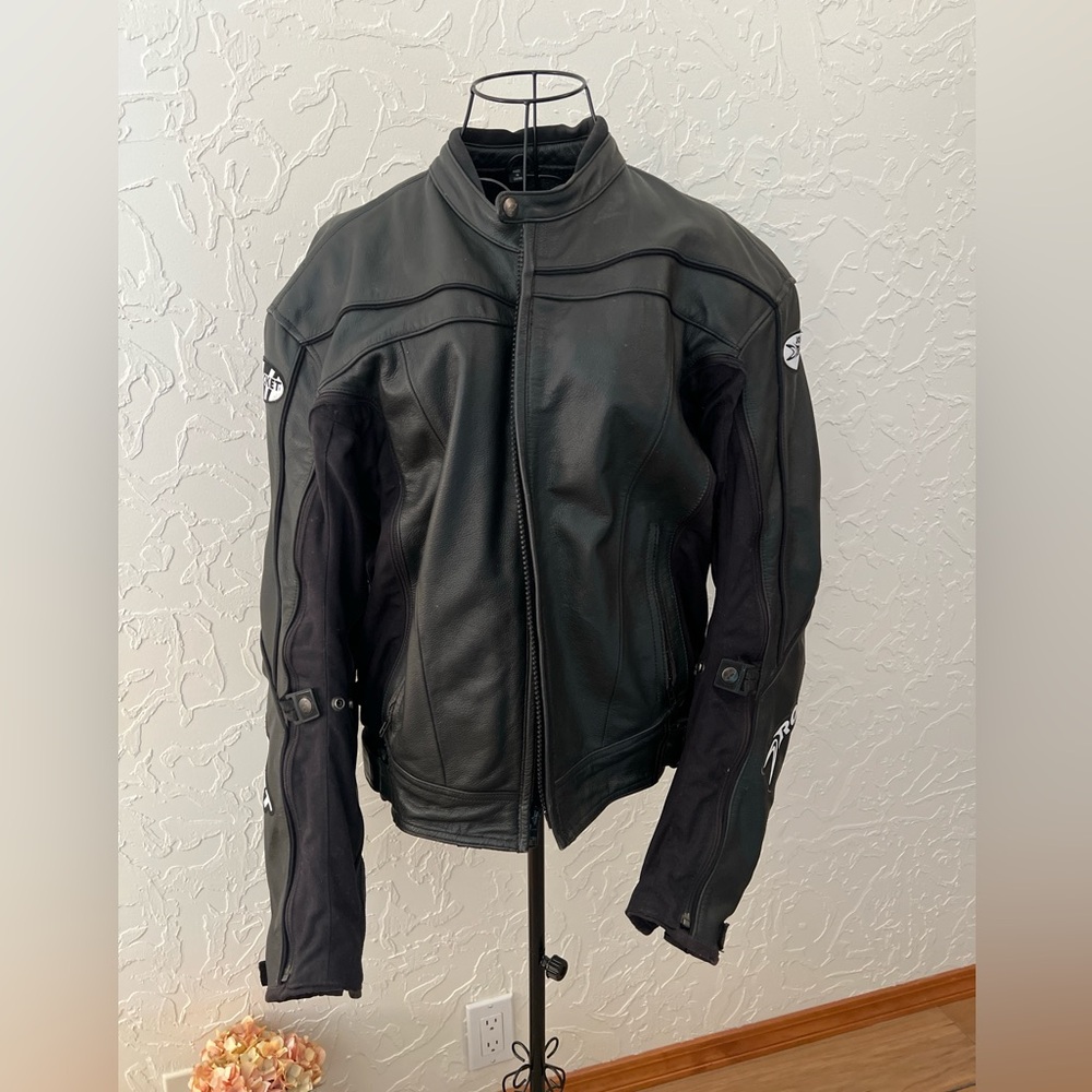 Joe Rocket Black Leather Motorcycle Jacket
-Vintage